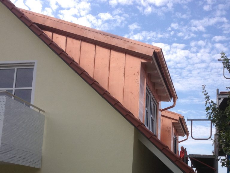 Dachausbau mit Gauben Ach Reisert Dach GmbH & Co.KG